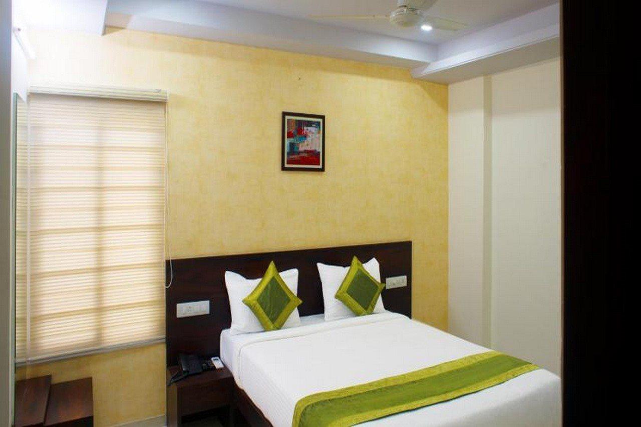 Treebo Celeste Hotel 3*
